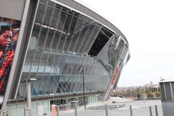 В результате взрыва серьезно пострадал стадион «Донбасс-Арена»