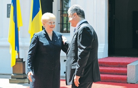 Порошенко: Литва будет поставлять Украине «конкретные элементы вооружения»