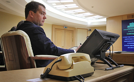 Яценюк обсудил с Медведевым финансовое сотрудничество Украины и России