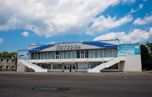 В Ужгороде задержан британец, фотографировавший аэропорт