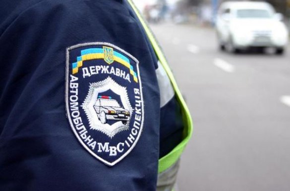 В Киеве пьяный водитель напал на сотрудника ГАИ