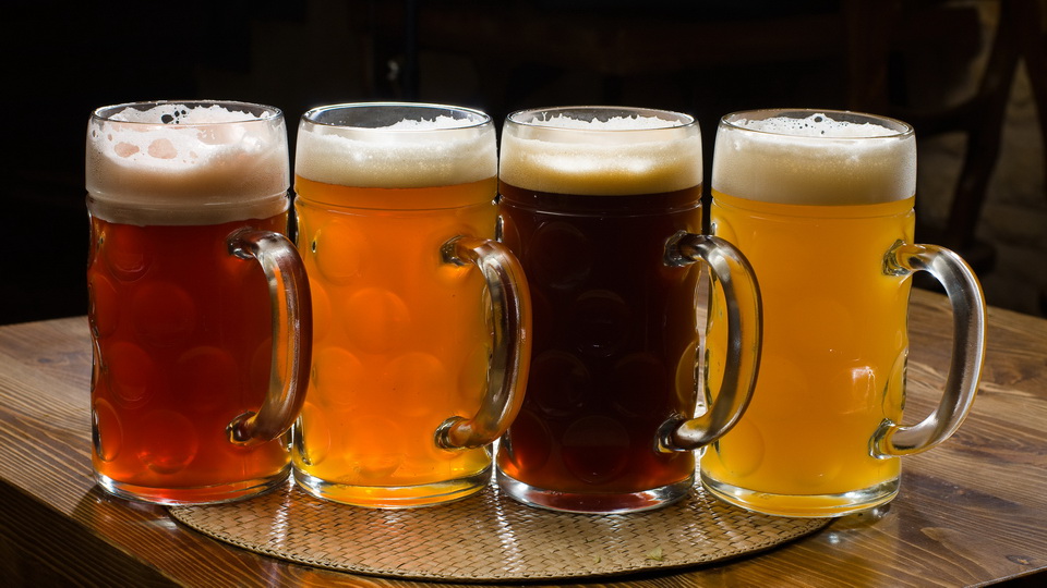 Летом Верховная Рада приравняет пиво к алкогольным напиткам