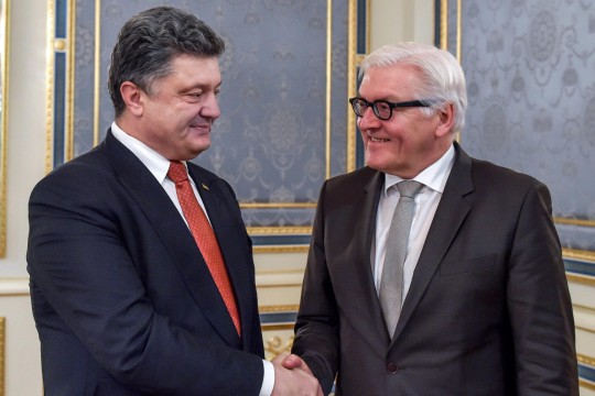 Штайнмайер допустил, что украинский кризис может закончиться в 2015 году