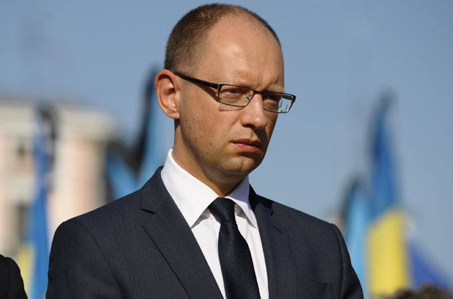 Яценюк: Прежде чем говорить о снятии санкций, нужно увидеть мир в Украине