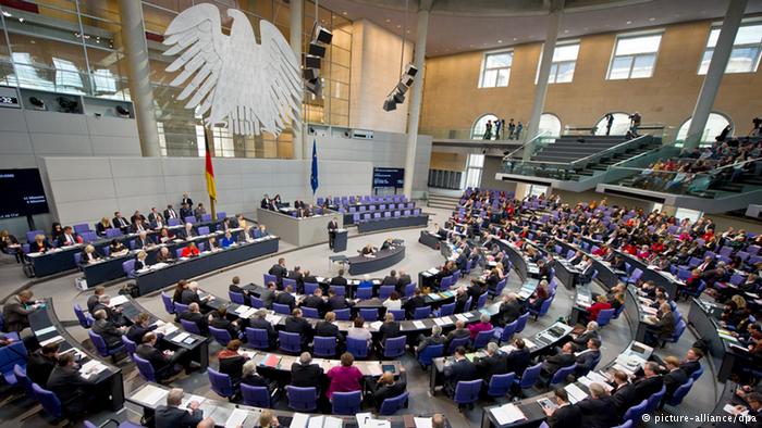 В Берлине не верят в инициативу Порошенко ввести миротворцев в зону АТО