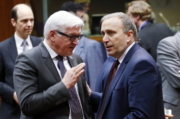Штайнмайер о визите Олланда и Меркель в Киев: Гарантий успеха нет