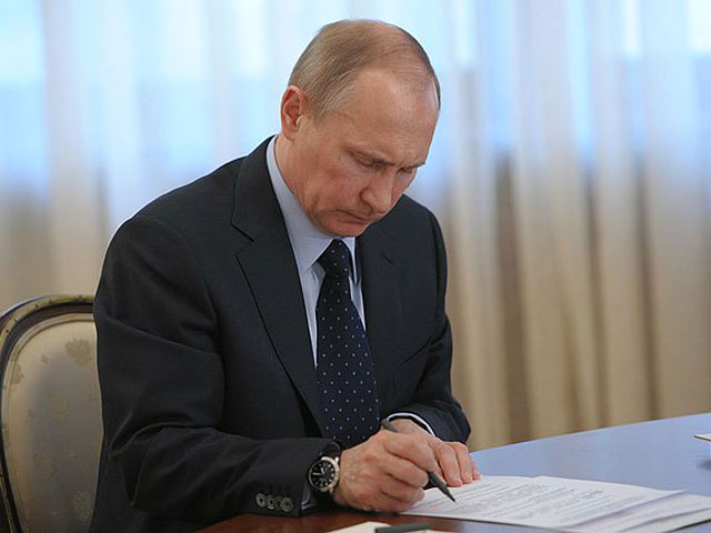 Путин обязал в этом году созвать на сборы военнослужащих в запасе