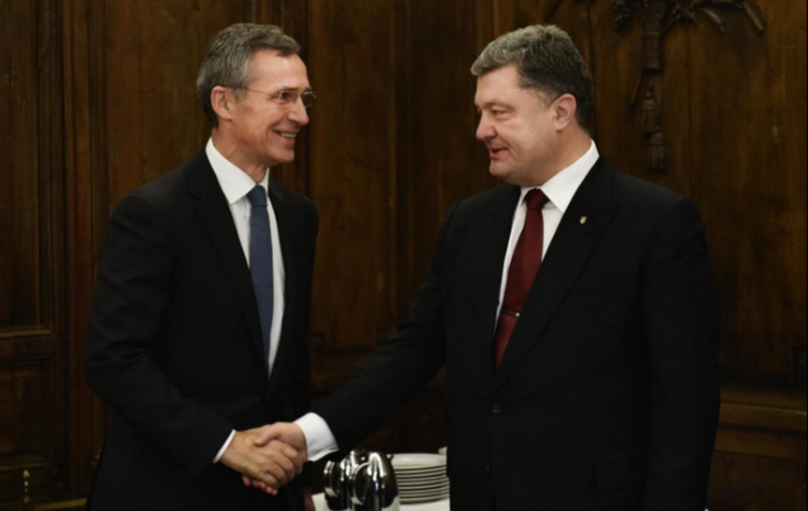 НАТО обещает «практическую и политическую поддержку Украине»