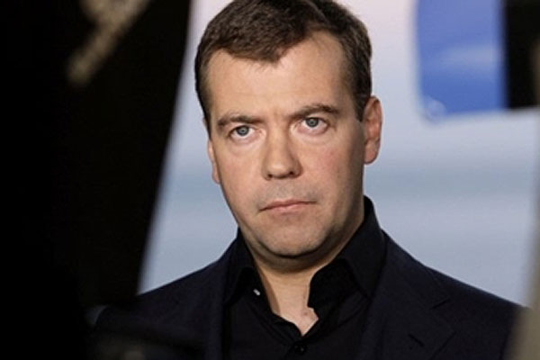 Медведев предлагает поставлять российский газ на Донбасс в качестве гуманитарной помощи