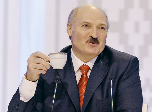 Лукашенко: Порошенко получил от Путина приятный месседж насчёт Донбасса