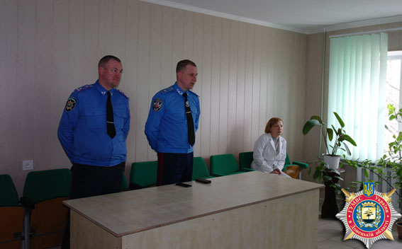 Начальник ГУ МВД Донецкой области посетил больницу в Константиновке