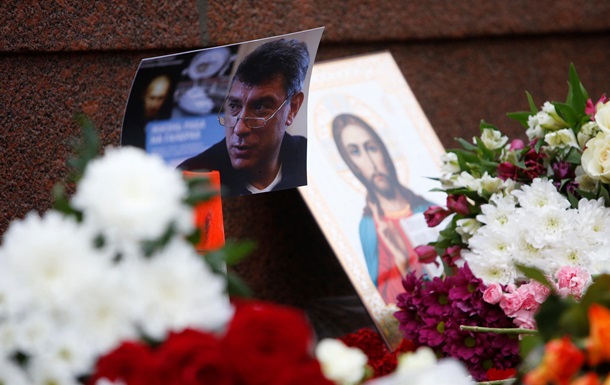 Live: Марши памяти Немцова в Москве и Санкт-Петербурге