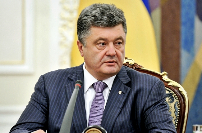 Порошенко: Чтобы остановить агрессора, Украине нужна помощь миротворцев ООН