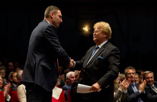 Кличко получил премию за вклад в сближение Украины и ЕС