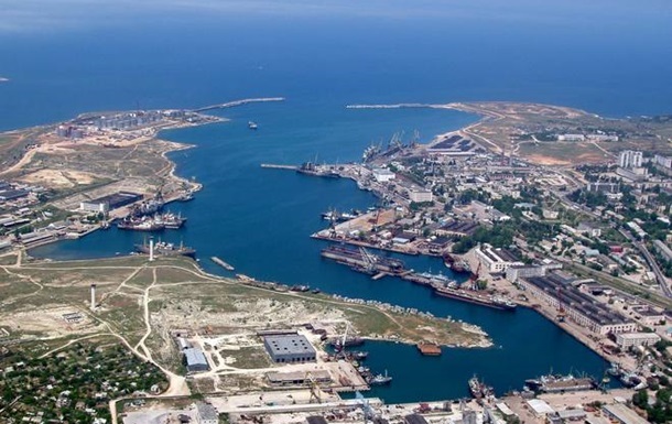 Кабмин закрыл крымские порты для иностранных судов