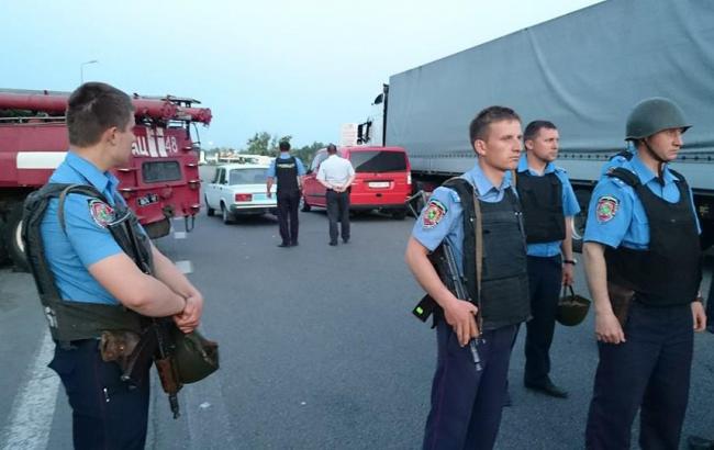 МВД: Злоумышленник, удерживавший заложников под Харьковом, убит