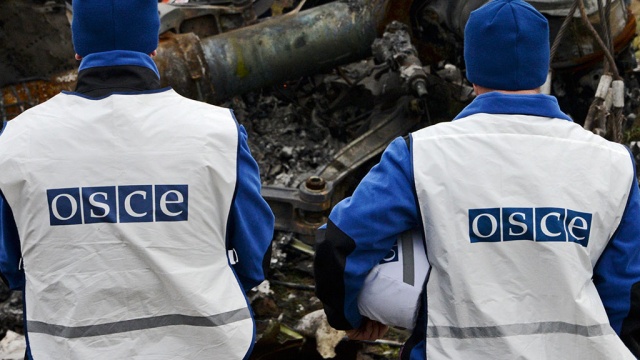 Наблюдатели ОБСЕ возобновили работу в районе Широкино и увидели следы свежих обстрелов