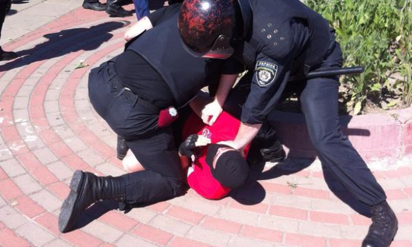 МВД: Во время ЛГБТ-марша пострадали пятеро милиционеров