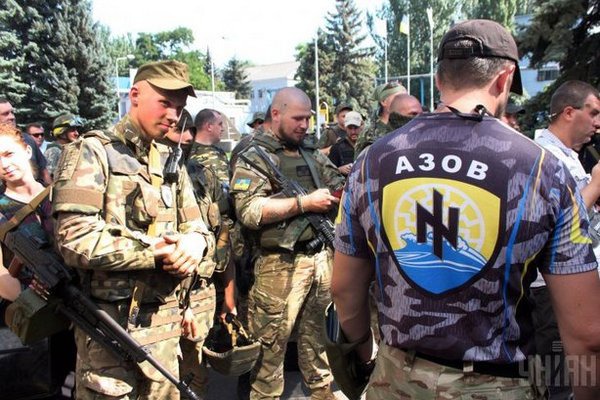Полк «Азов» провёл американским конгрессменам ликбез по истории Украины