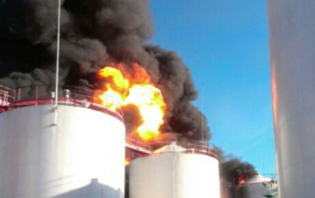 Под Киевом горит нефтебаза, пострадали уже 4 человека