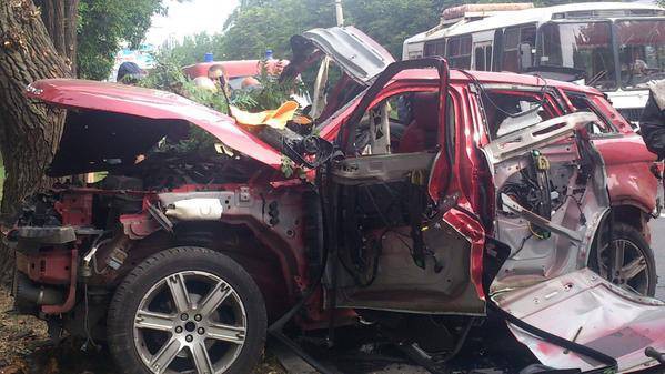 Фото: В Донецке взорвался автомобиль с женщиной за рулем