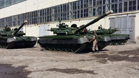 Укроборонпром передал армии новые танки Т-80