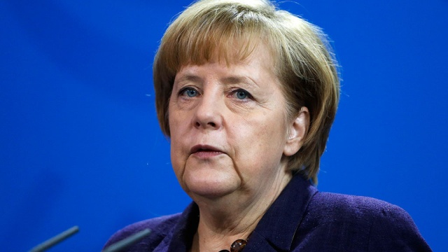 Меркель: Ещё рано отменять санкции против России