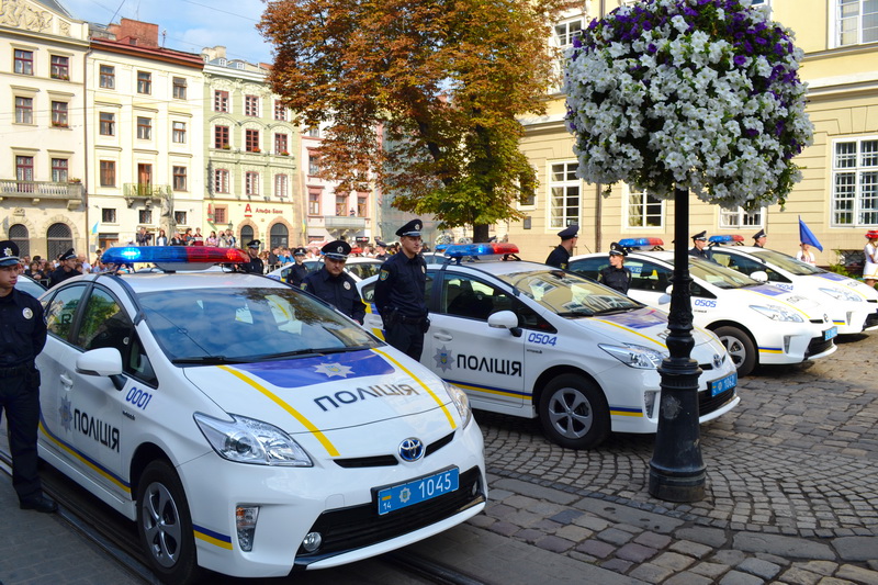 Львовская полиция отчиталась о курьёзных случаях в первые два дня работы