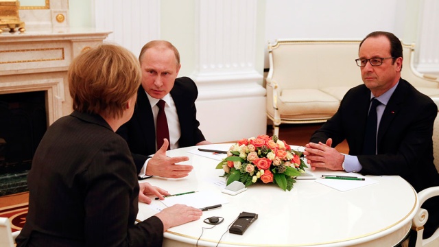 Олланд, Меркель и Путин договорились о прекращении огня на Донбассе