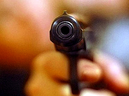 В Полтаве произошла драка со стрельбой, два человека ранены