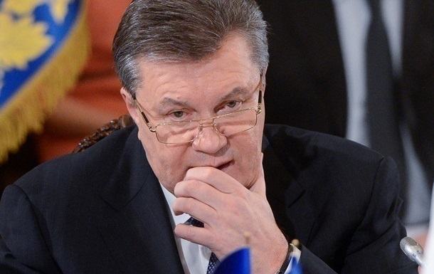Печерский суд Киева арестовал запонки, подсвечники и иконы Януковича