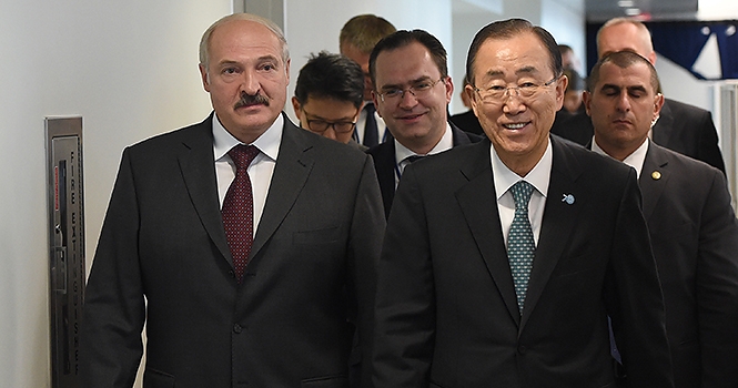 Лукашенко обсудил с Пан Ги Муном ситуацию в Донбассе