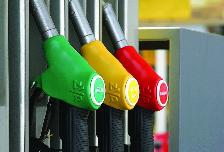 Антимонопольный комитет рекомендует снизить цены на бензин