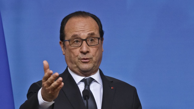 Олланд: Франция может выступить за отмену санкций против России