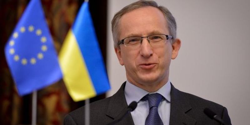 Томбински: ЕС не будет бесконечно давать Украине деньги