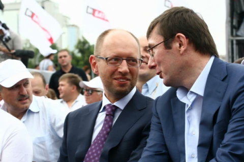 Луценко анонсировал «жесткий разговор» с Яценюком
