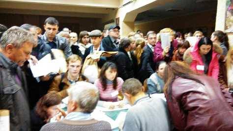 В Харькове со скандалами сдают протоколы о подсчете голосов