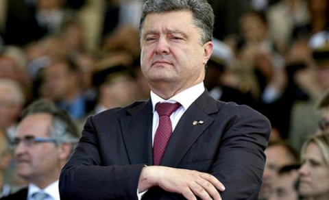 Порошенко: Никто не может сравниться с украинцами в боевом и моральном духе