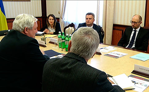 Яценюк встретился с заместителем генсека ООН