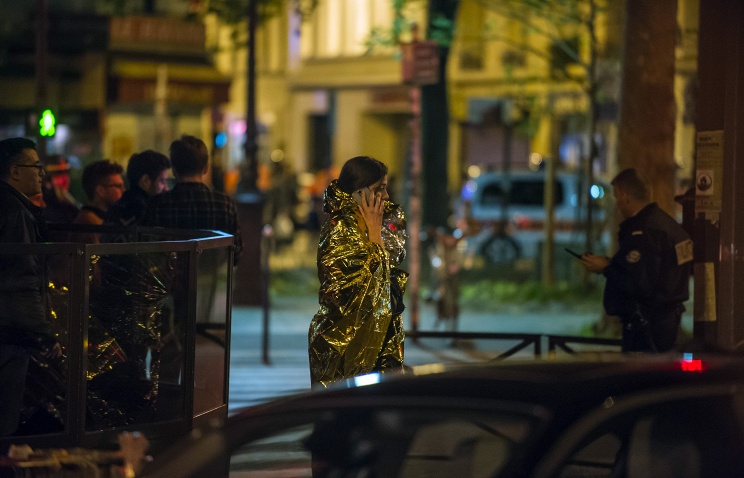 Париж: жители давали ночлег нуждающимся, таксисты развозили пассажиров бесплатно