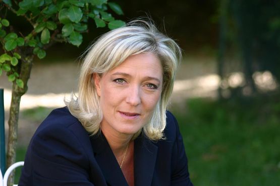 Партия Марин Ле Пен проиграла выборы во Франции – эксит-поллы