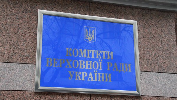 Порошенко одобрил допуск журналистов на заседания комитетов Рады