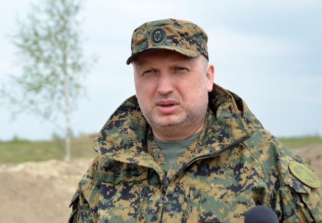 Турчинов: Лучшие боевые традиции украинской армии формировались в тяжелых и кровопролитных войнах