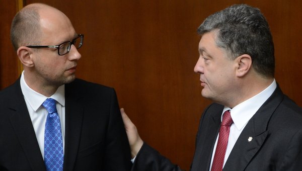 Порошенко попросил Яценюка пересмотреть размеры выплат бойцам АТО