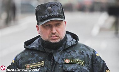 Турчинов: Когда мы были в районе Донецкого аэропорта, по нашим позициям велся огонь
