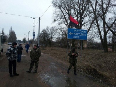 «Свобода» начала блокировать российские фуры, следующие из Беларуси