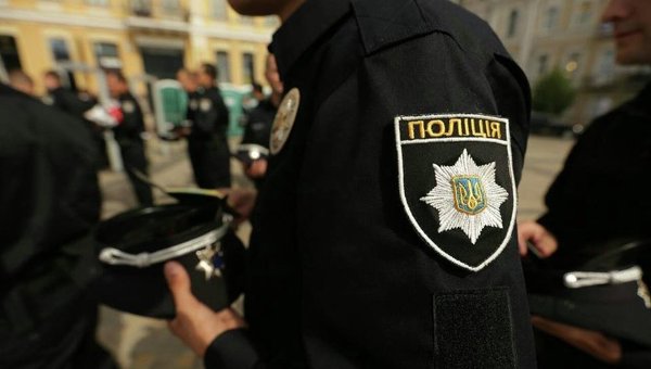 В Одессе обыскивают здание патрульной полиции (видео)