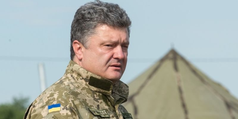 Порошенко попросил не призывать в армию «аватаров»