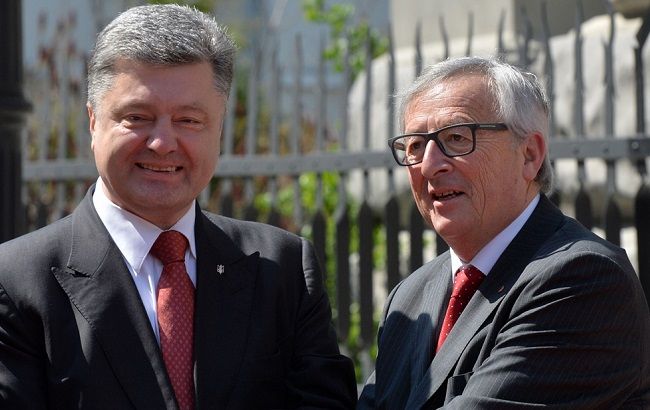 Порошенко и Юнкер обсудили перспективы введения безвизового режима