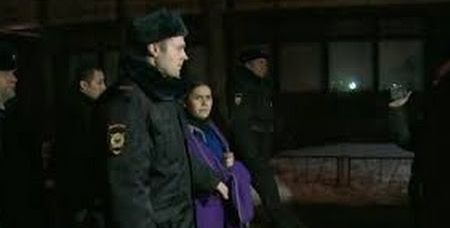 Обнародовано видео допроса няни, убившей ребенка в Москве